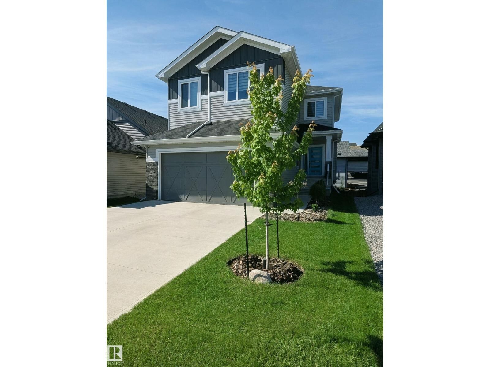 Property Photo: 19 Holt Cv AB T7X 2W9