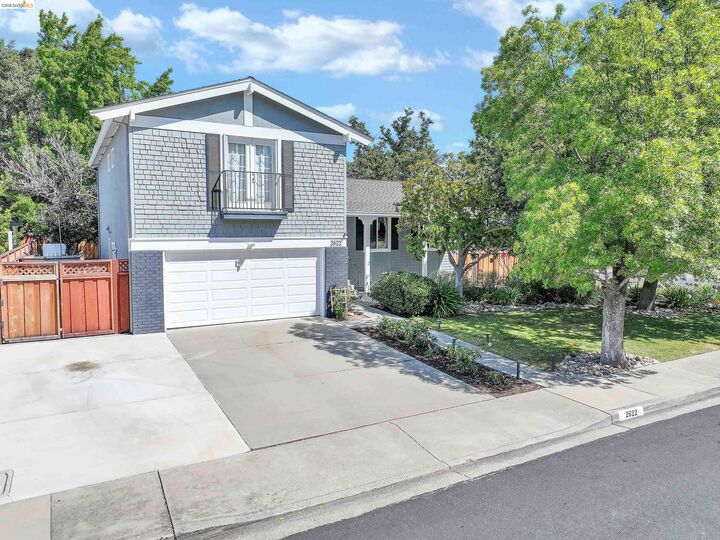 Property Photo: 2622 Breton Pl CA 94598