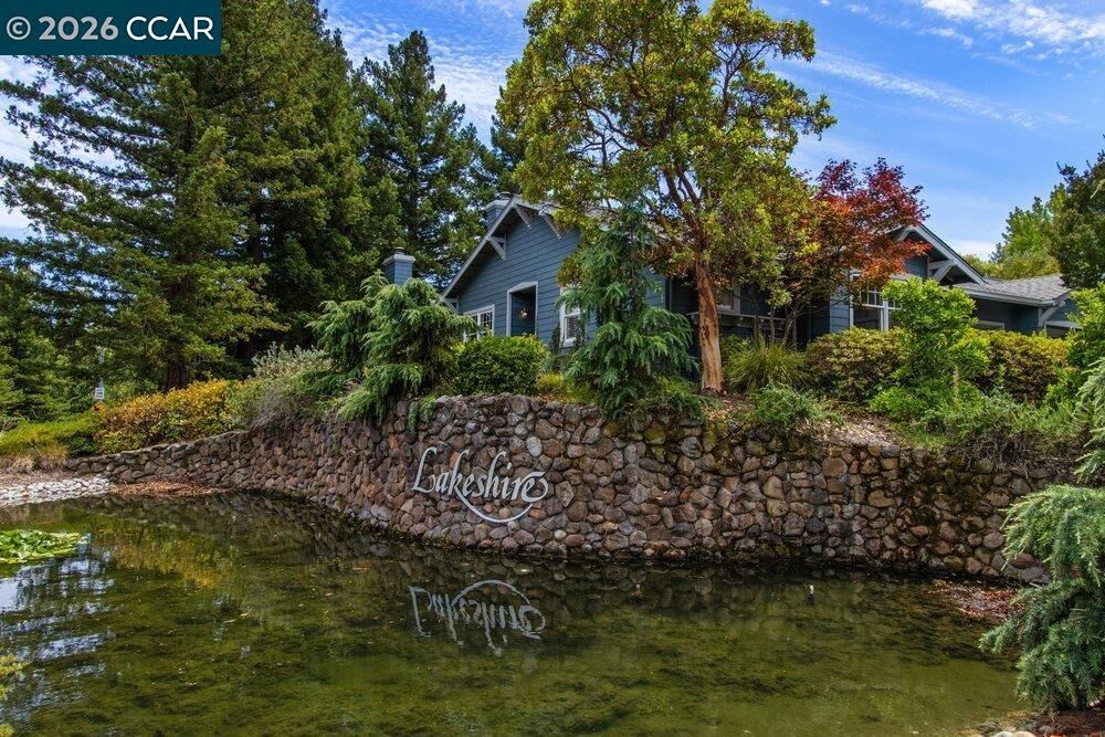 Property Photo:  1901 Lakeshire Dr  CA 94595 