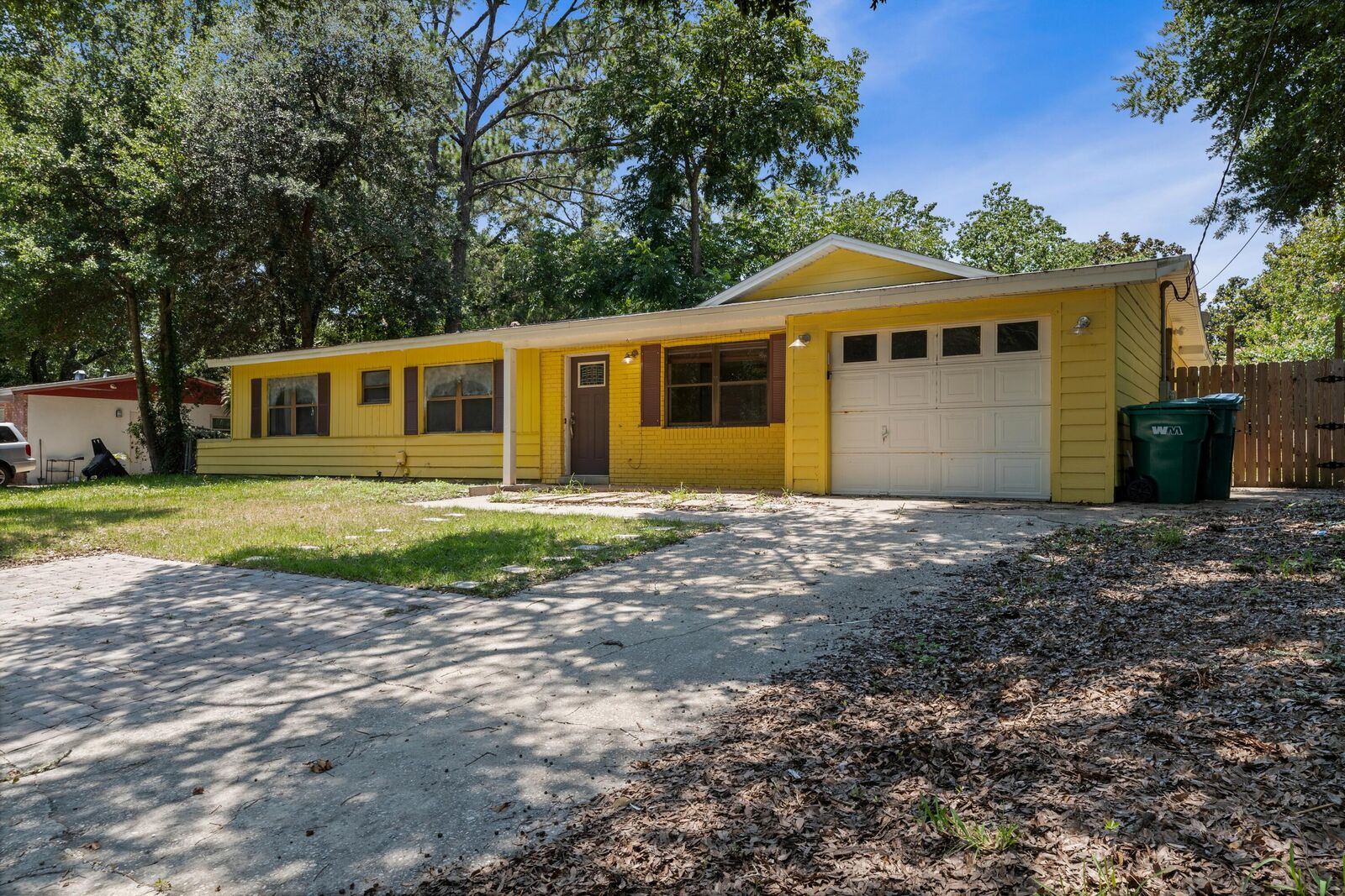 Property Photo: 271 Anderson Drive FL 32569