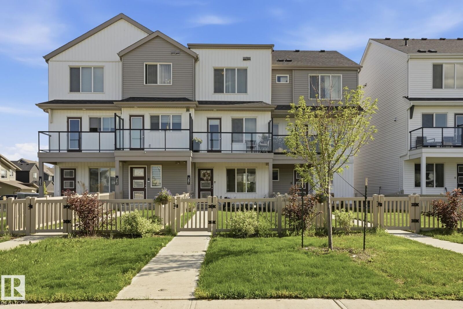 Property Photo: 261 Marquis Boulevard NE AB T5Y 6E4