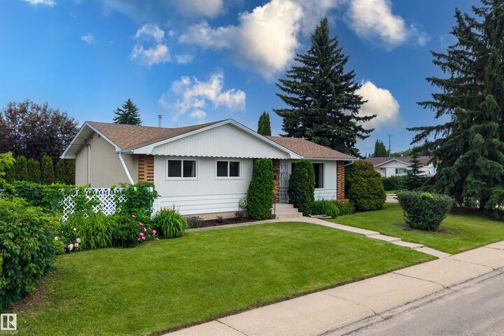 Property Photo:  8603 73 Street NW  AB T6B 1Z9 