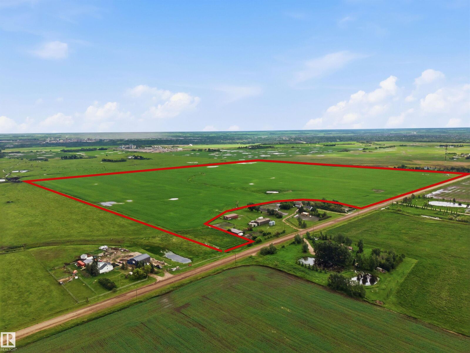 Property Photo:  55111 Range Road 230  AB T8L 5E5 