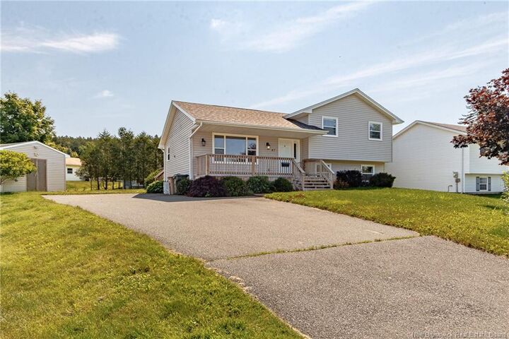 47 Glenwood Drive — photo 1