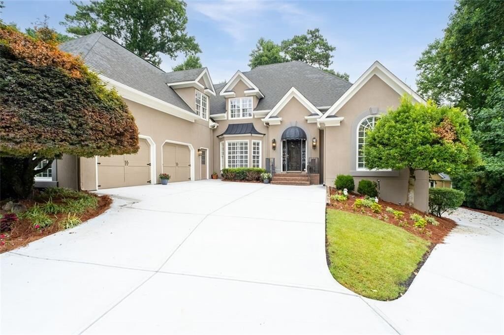 Property Photo: 100 Ridgetree Lane GA 30068