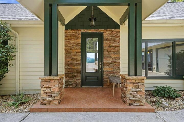 Property Photo:  714 Clearview Drive  GA 30175 