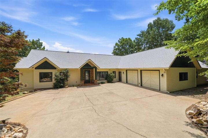 Property Photo: 714 Clearview Drive GA 30175