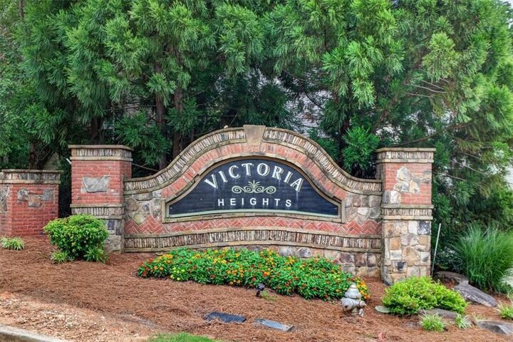 Property Photo:  405 Victoria Heights Drive  GA 30132 
