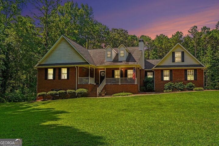 Property Photo: 758 Hemphill Road GA 30281