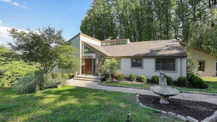 Property Photo:  2 Springdale Ln  NJ 07059 