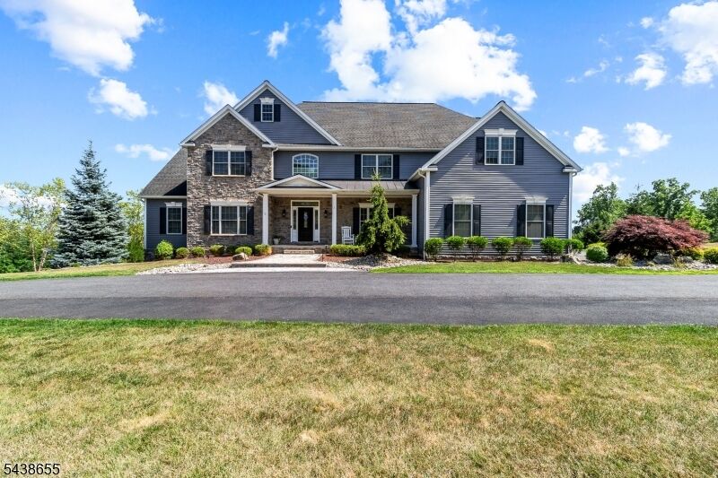 Property Photo:  1 Thames Ln  NJ 08822 