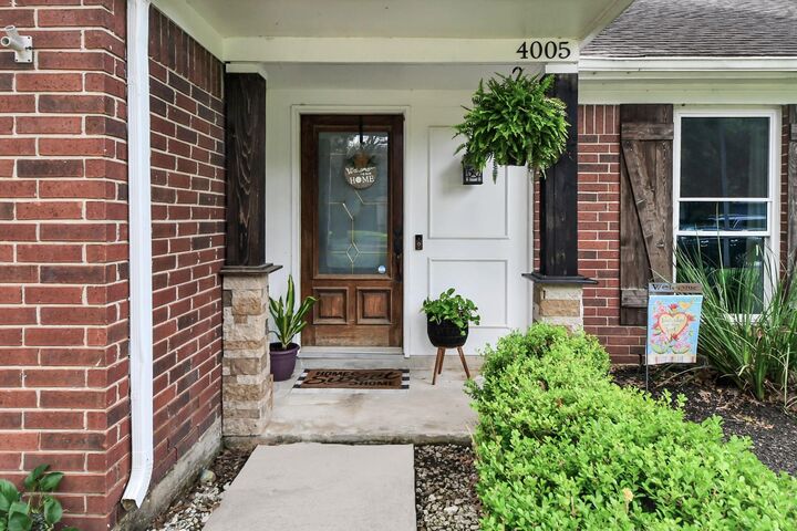 Property Photo: 4005 Spring Meadow Drive TX 77584