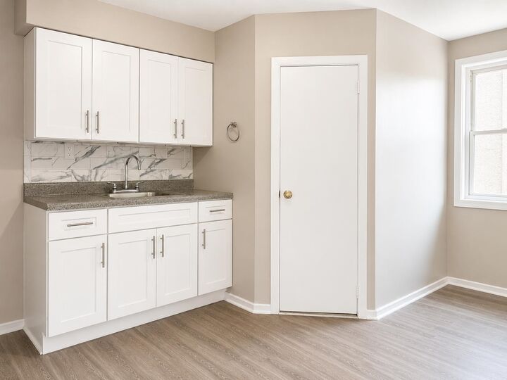 Property Photo: 460 Mercer St 3L NJ 07306