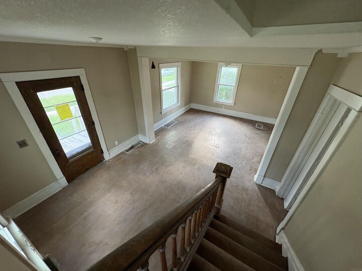 Property Photo:  206 Reber Avenue  IA 50701 