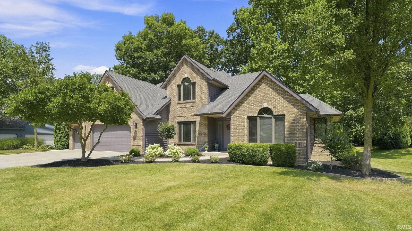Property Photo:  10410 Glen Arbor Pass  IN 46814-9540 