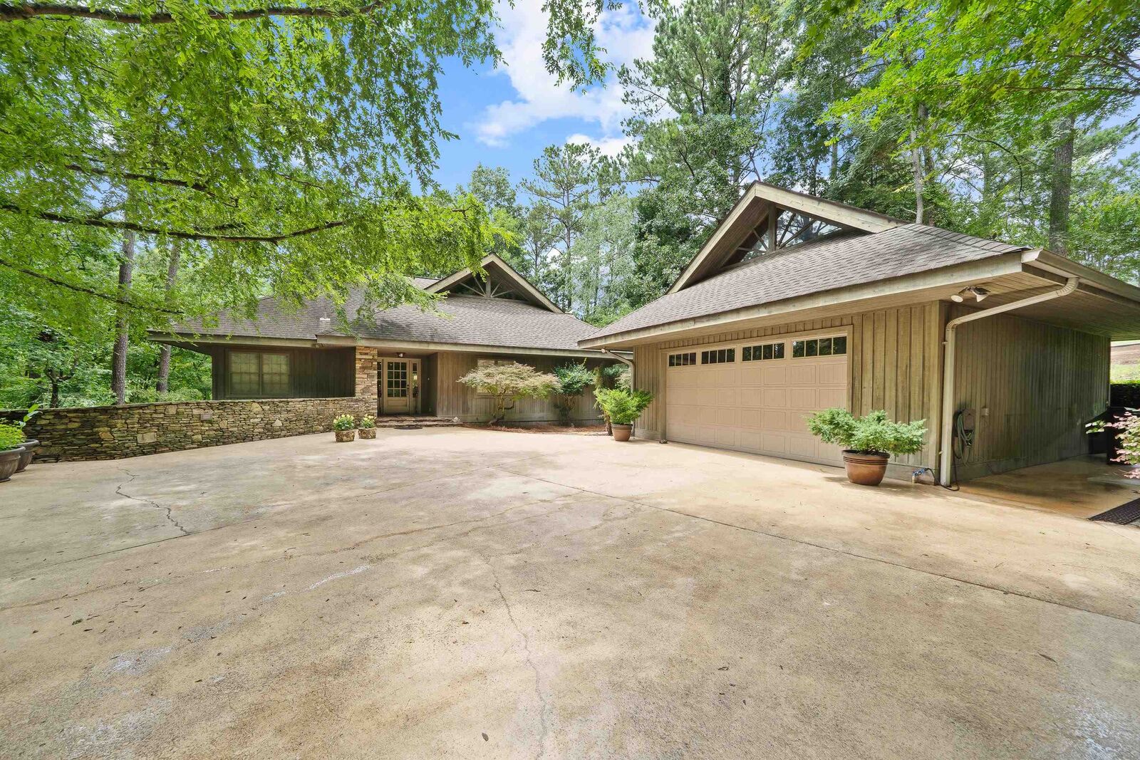 Property Photo:  1031 Old Still Road  GA 30642 