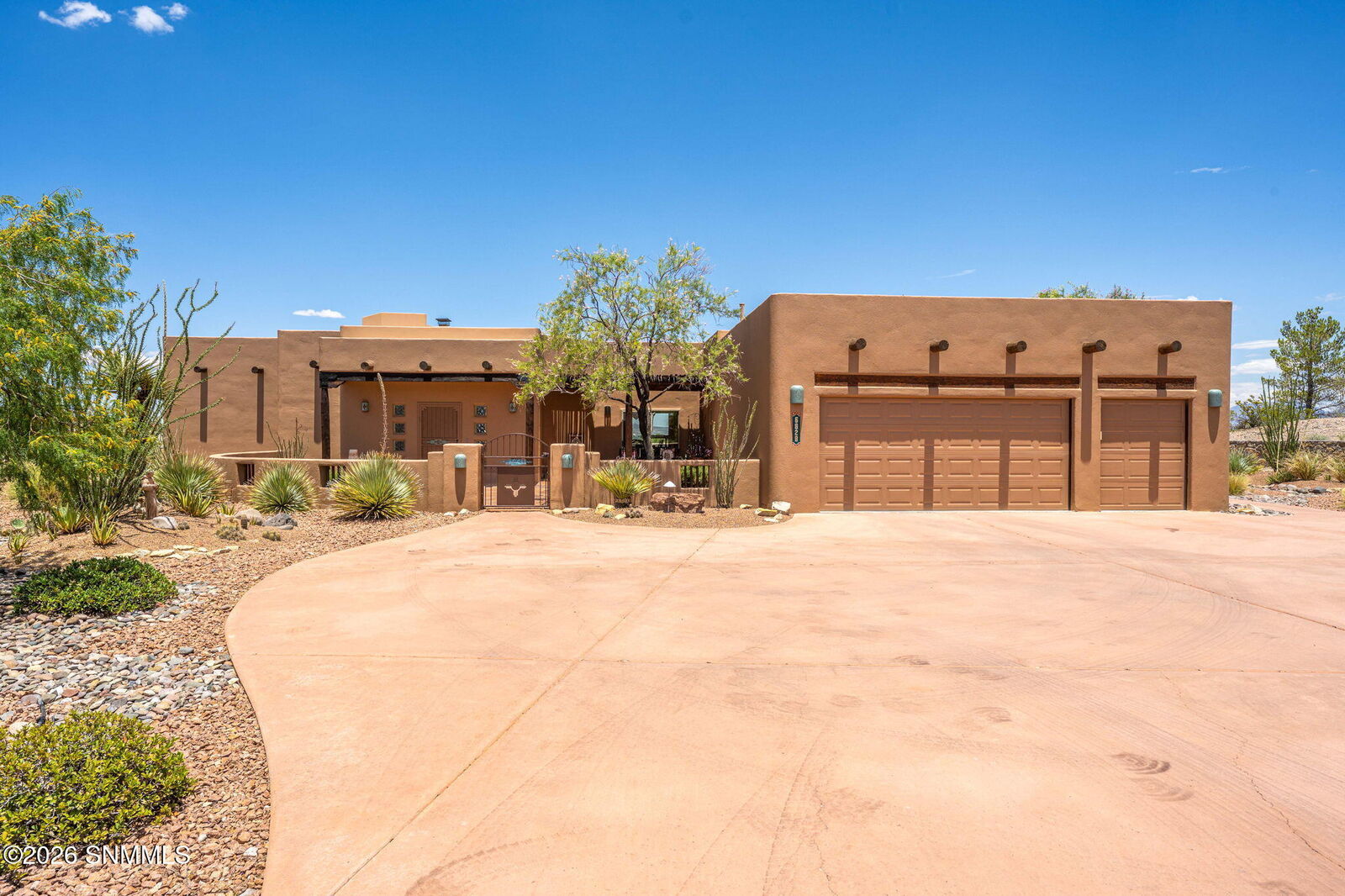 Property Photo:  6828 Alhambra  NM 88007 