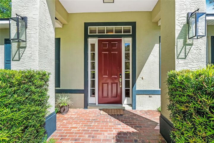 Property Photo:  1085 Taylor Road E  FL 32724 