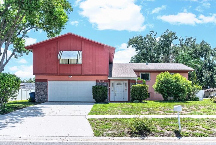 Property Photo:  3101 Buttercup Street  FL 33584 