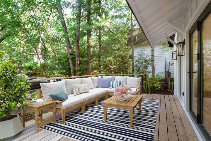 Property Photo:  4046 Hillside Trail  MI 49117 