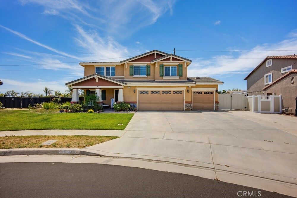 Property Photo:  33973 Wintergreen Place  CA 92563 