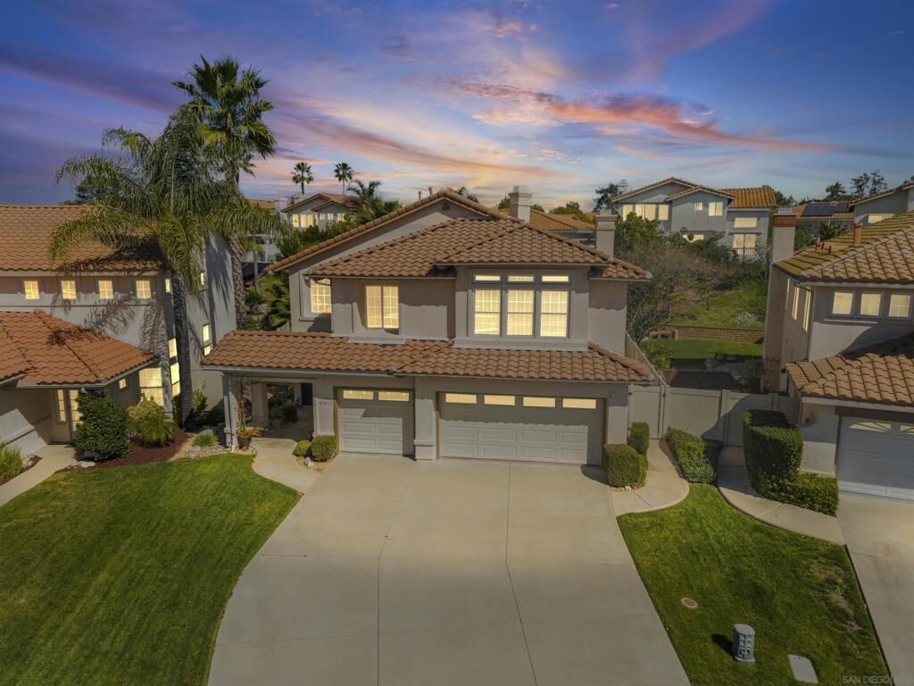 Property Photo:  45632 Corte Lobos  CA 92592 