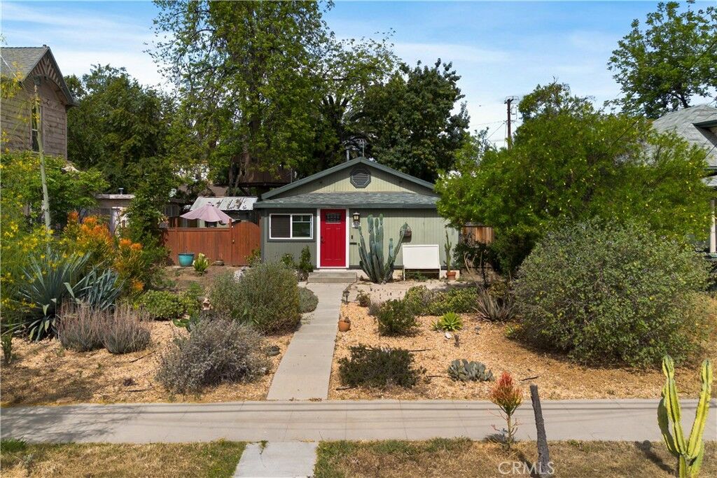 Property Photo:  3359 Locust  CA 92501 