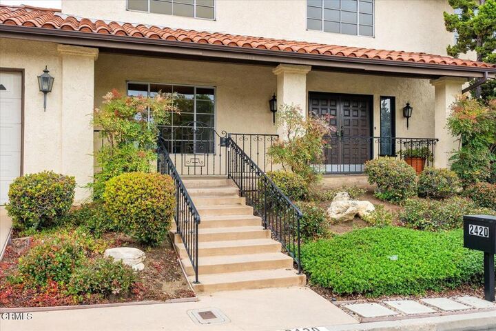 Property Photo: 2420 Achilles Drive CA 90046