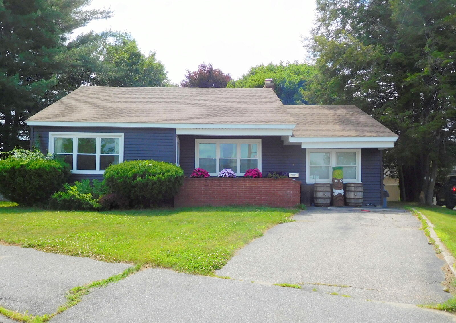 Property Photo: 9 Spofford Street ME 04240