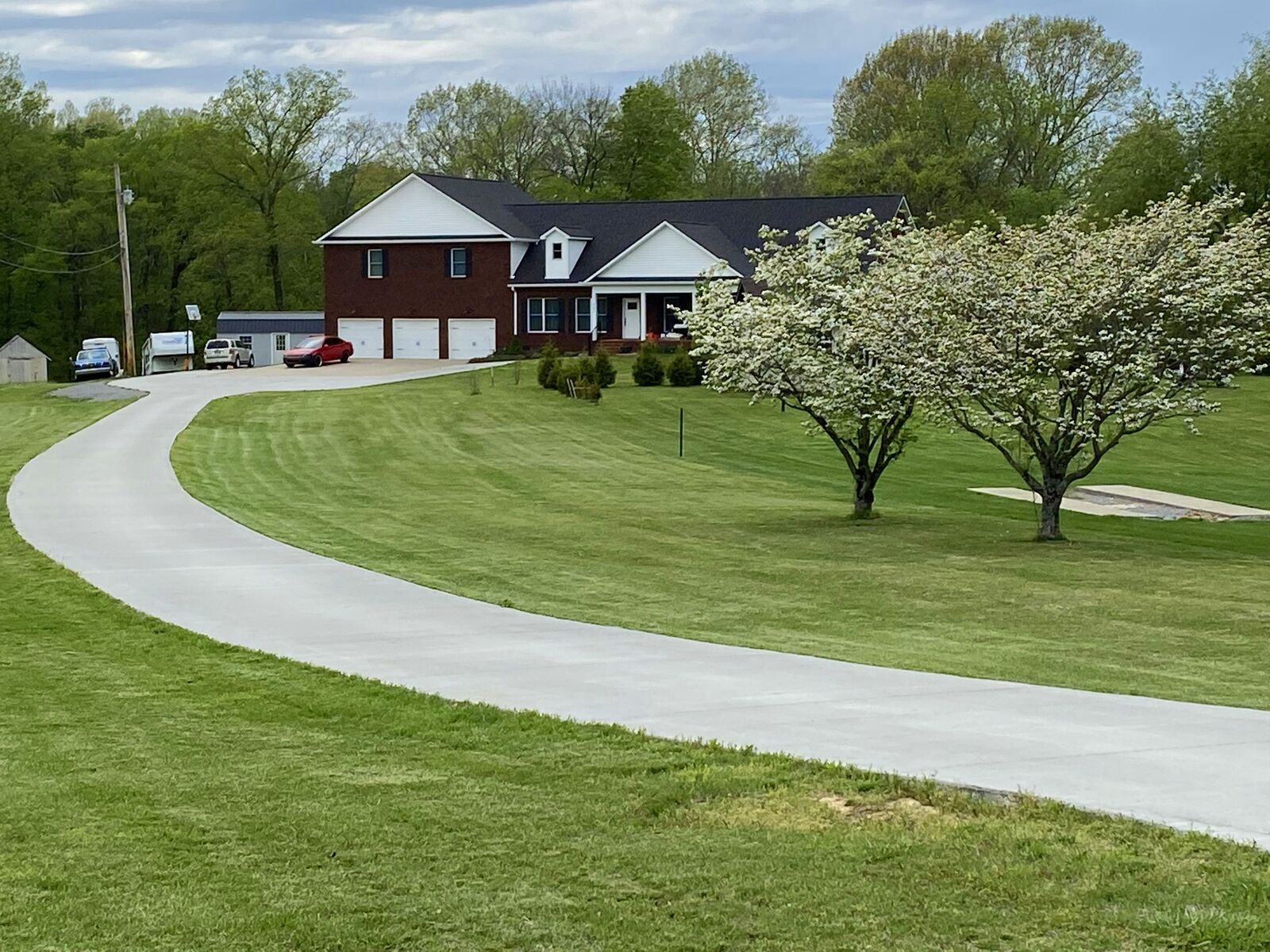 Property Photo: 762 Waldron Rd TN 37086