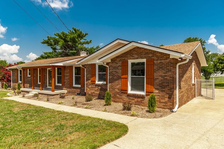Property Photo:  109 Valley View Dr  TN 37138 