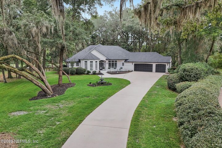 Property Photo:  3686 St Andrews Court  FL 32043 