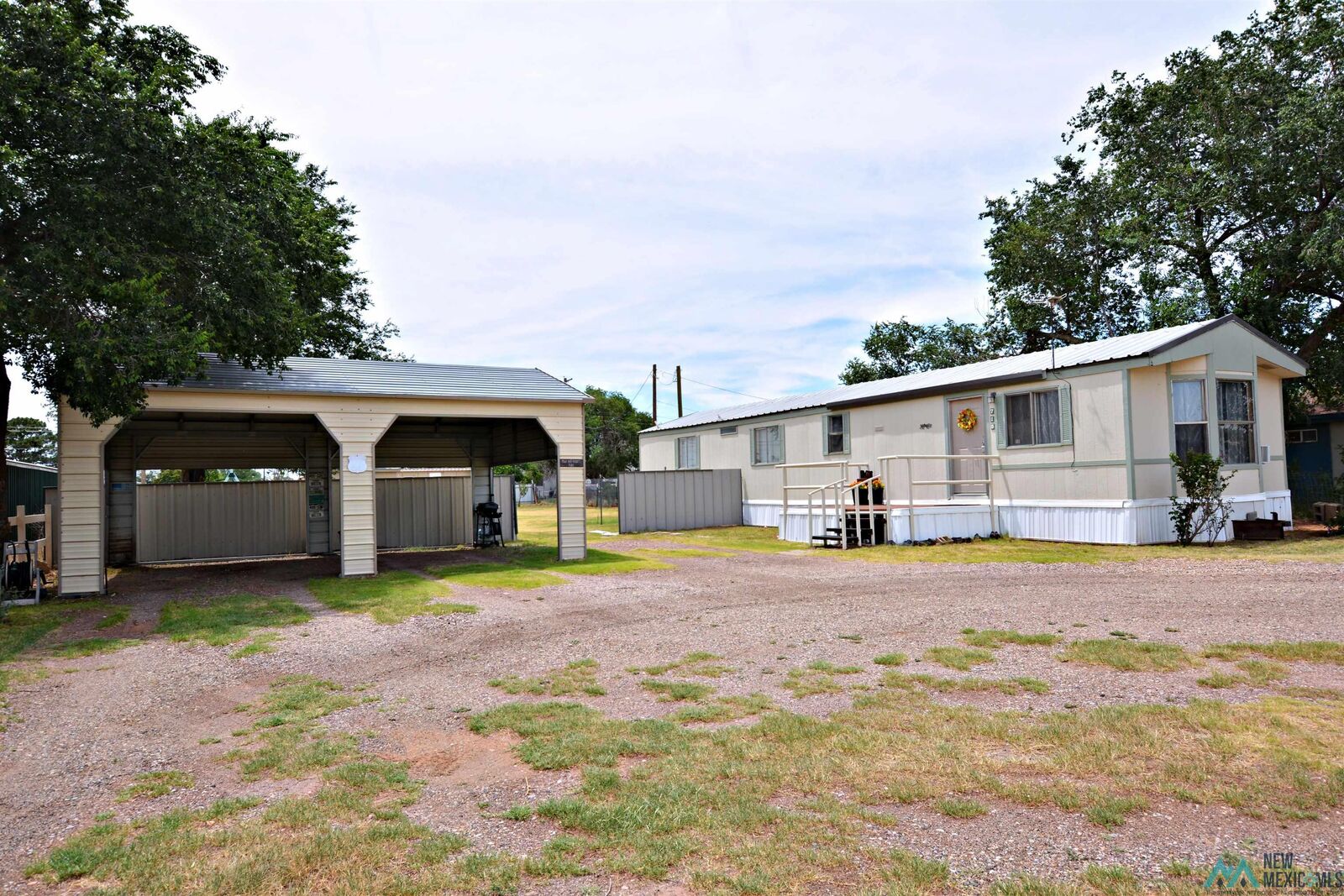 Property Photo: 715 N Ave. N NM 88130