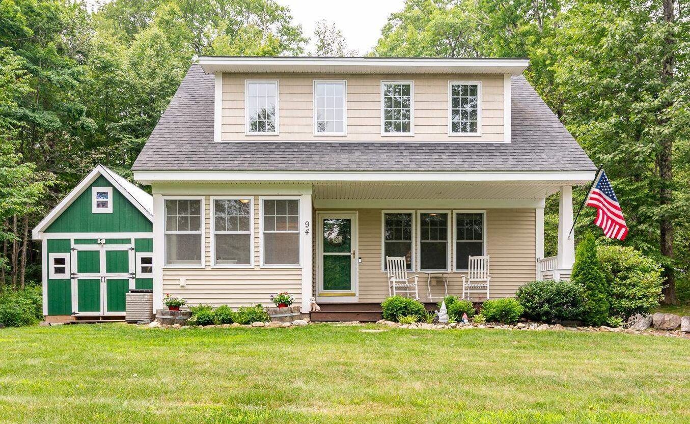 Property Photo: 94 High Meadows Drive NH 03037