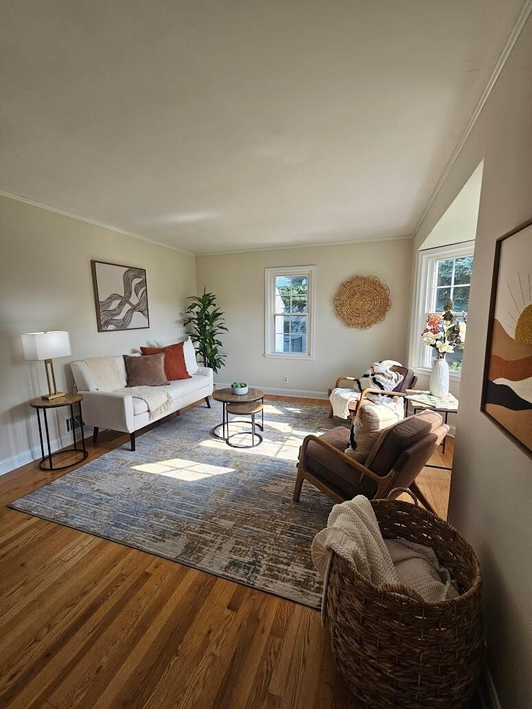 Property Photo:  337 5th Avenue N  MN 55343 