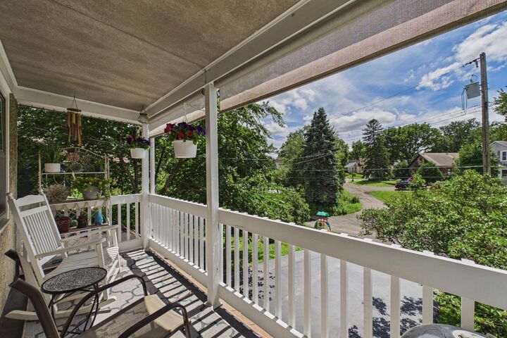 Property Photo:  776 Como Avenue  MN 55103 