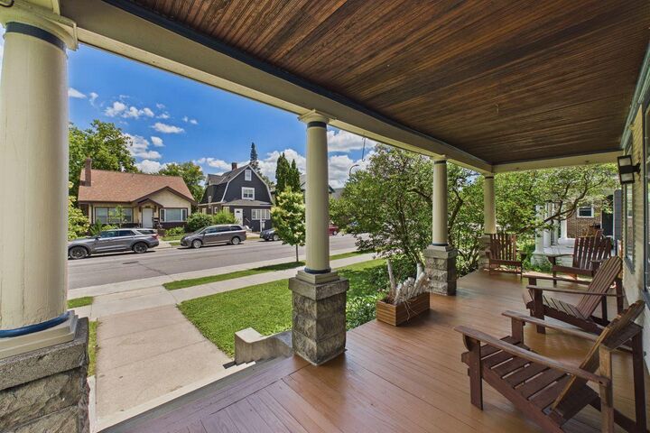 Property Photo: 3232 Hennepin Avenue MN 55408