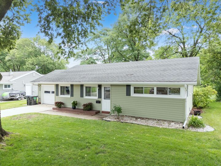 Property Photo: 1426 Graham Court SE MN 55904