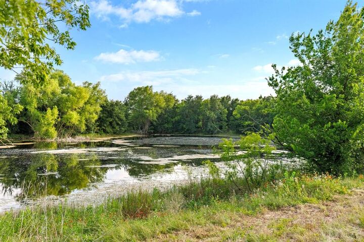 Property Photo:  3005 US Highway 77  TX 76656 
