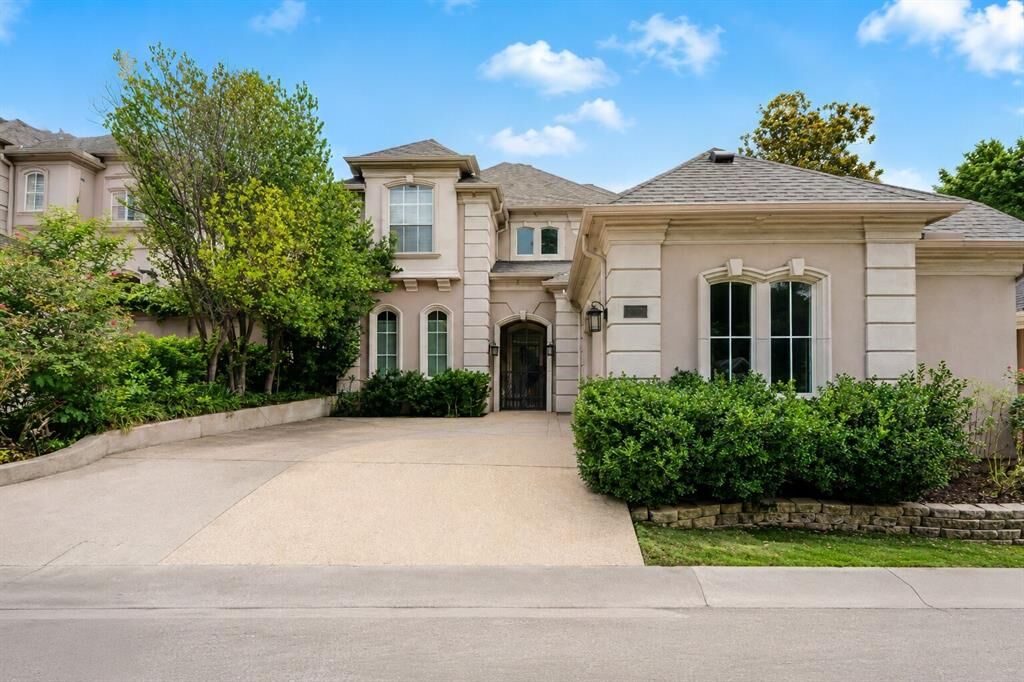 Property Photo:  8934 Greenville Avenue  TX 75243 