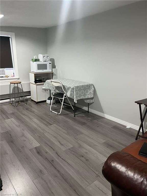 Property Photo:  453 Turnberry Street 1  ON N0G 1H0 