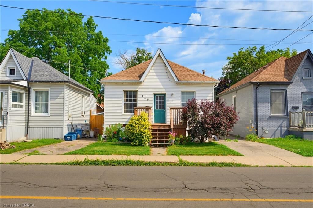 Property Photo: 128 Mary Street ON N3S 3B9