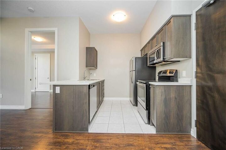 Property Photo:  112 King Street E 907  ON L8N 1A8 