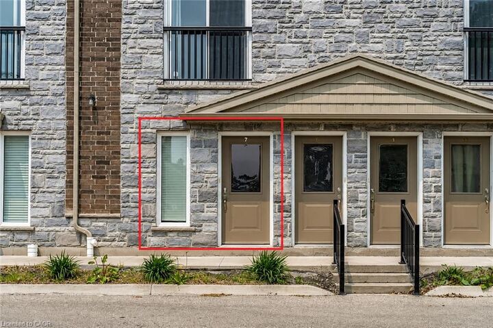 Property Photo: 122 Courtland Avenue E 7 ON N2G 0B8