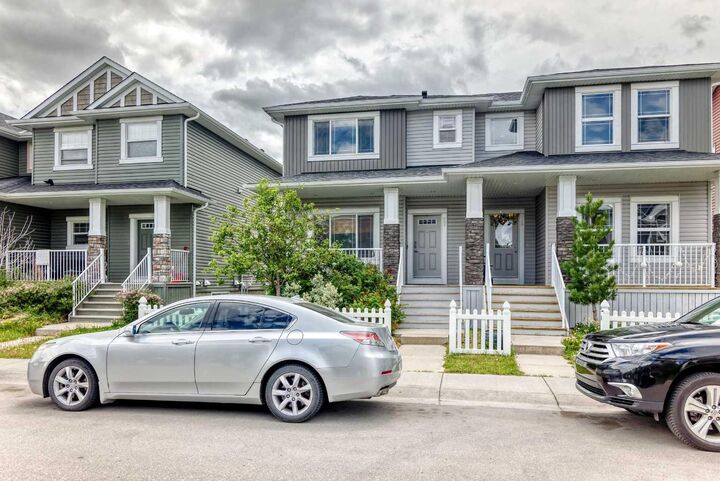 Property Photo: 17 Redstone Common NE AB T3N 0K3