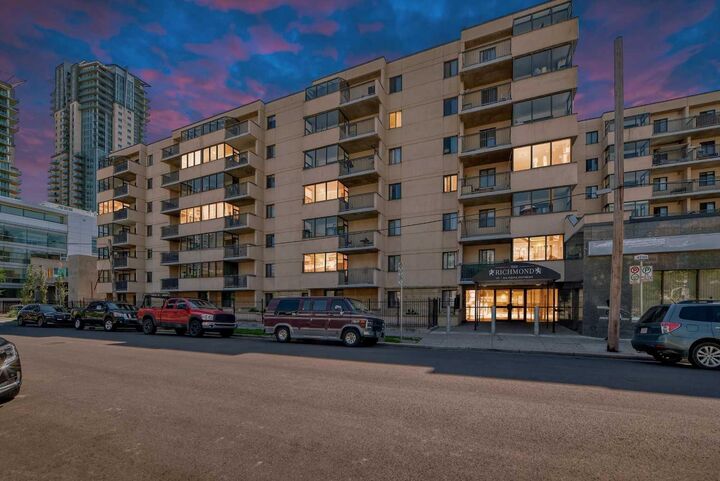Property Photo: 111 14 Avenue SE 413 AB T2G 1C6