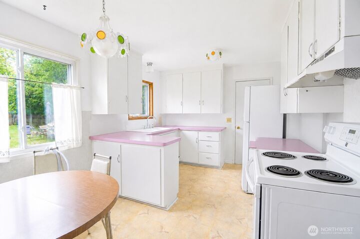 Property Photo: 1905 Thurston Avenue NE WA 98506