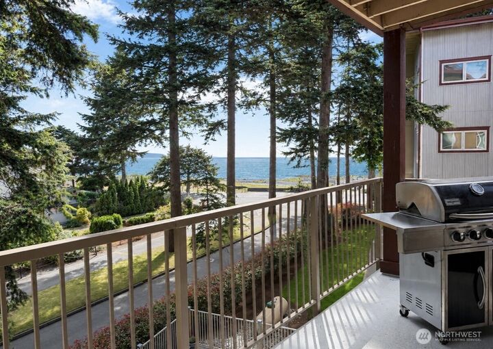 Property Photo:  7714  Birch Bay Drive 307  WA 98230 