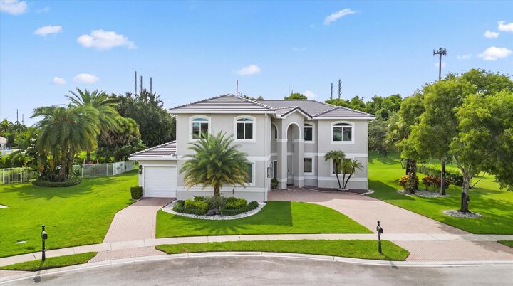 Property Photo:  11158 Mainsail Court  FL 33449 