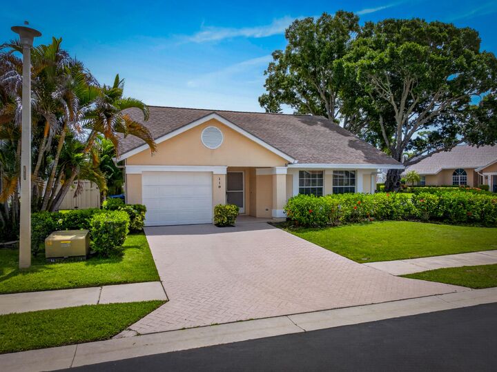 Property Photo: 119 Adobe Circle FL 33458